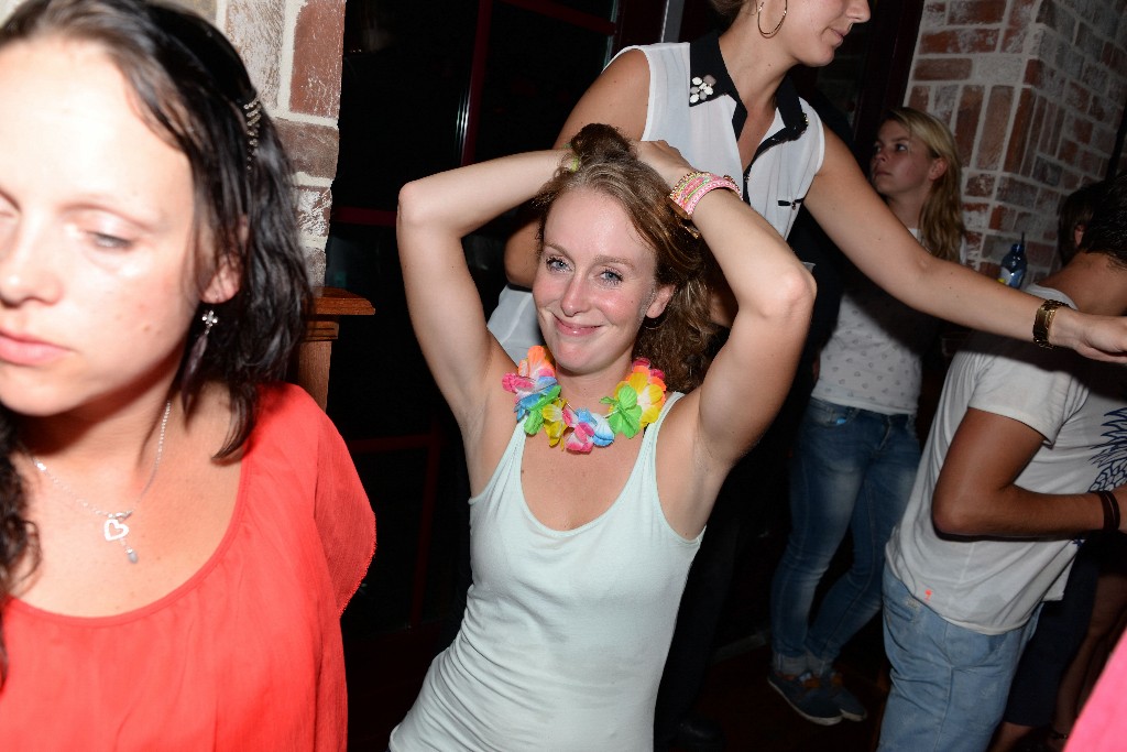 ../Images/Kroegentocht Zomercarnaval Noordwijkerhout 237.jpg